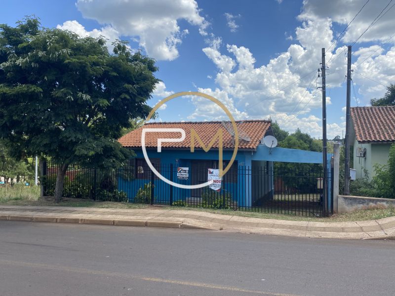 Casa com 2 quartos, 70m², à venda